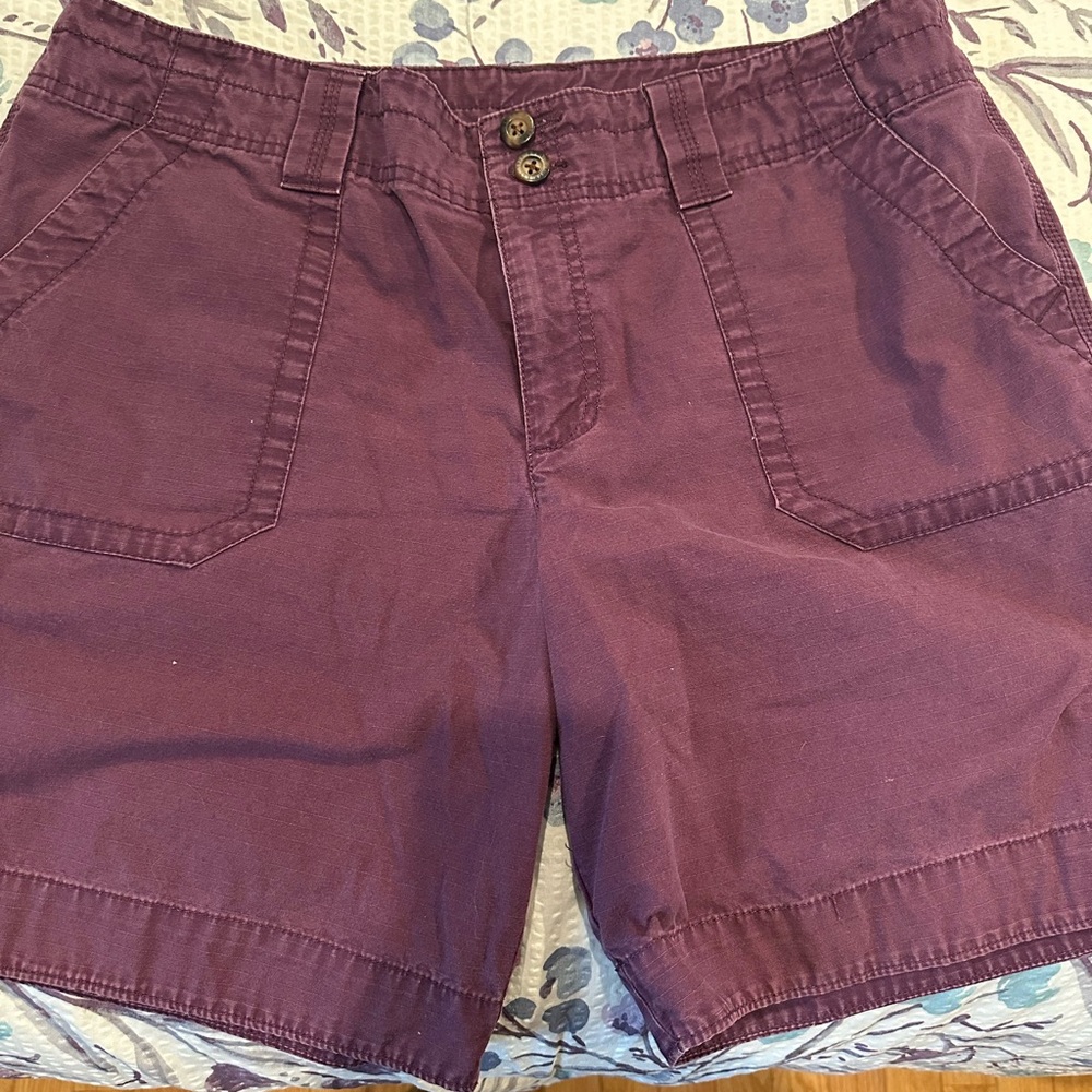 6 Women’s Bermuda Shorts